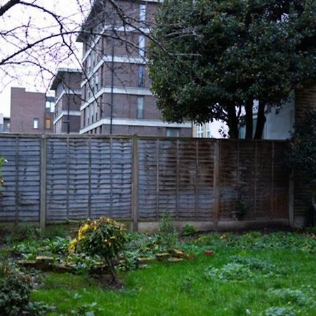 Manor Court Apartment Londra Exterior foto