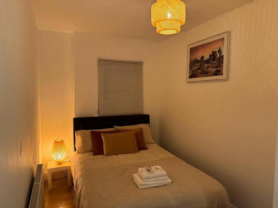 Manor Court Apartment Londra Exterior foto