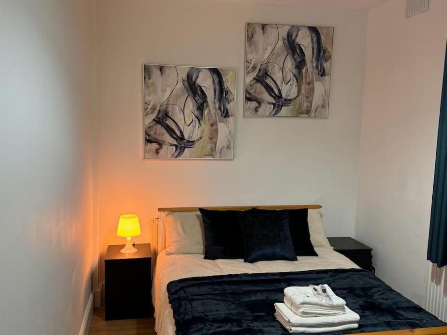 Manor Court Apartment Londra Exterior foto